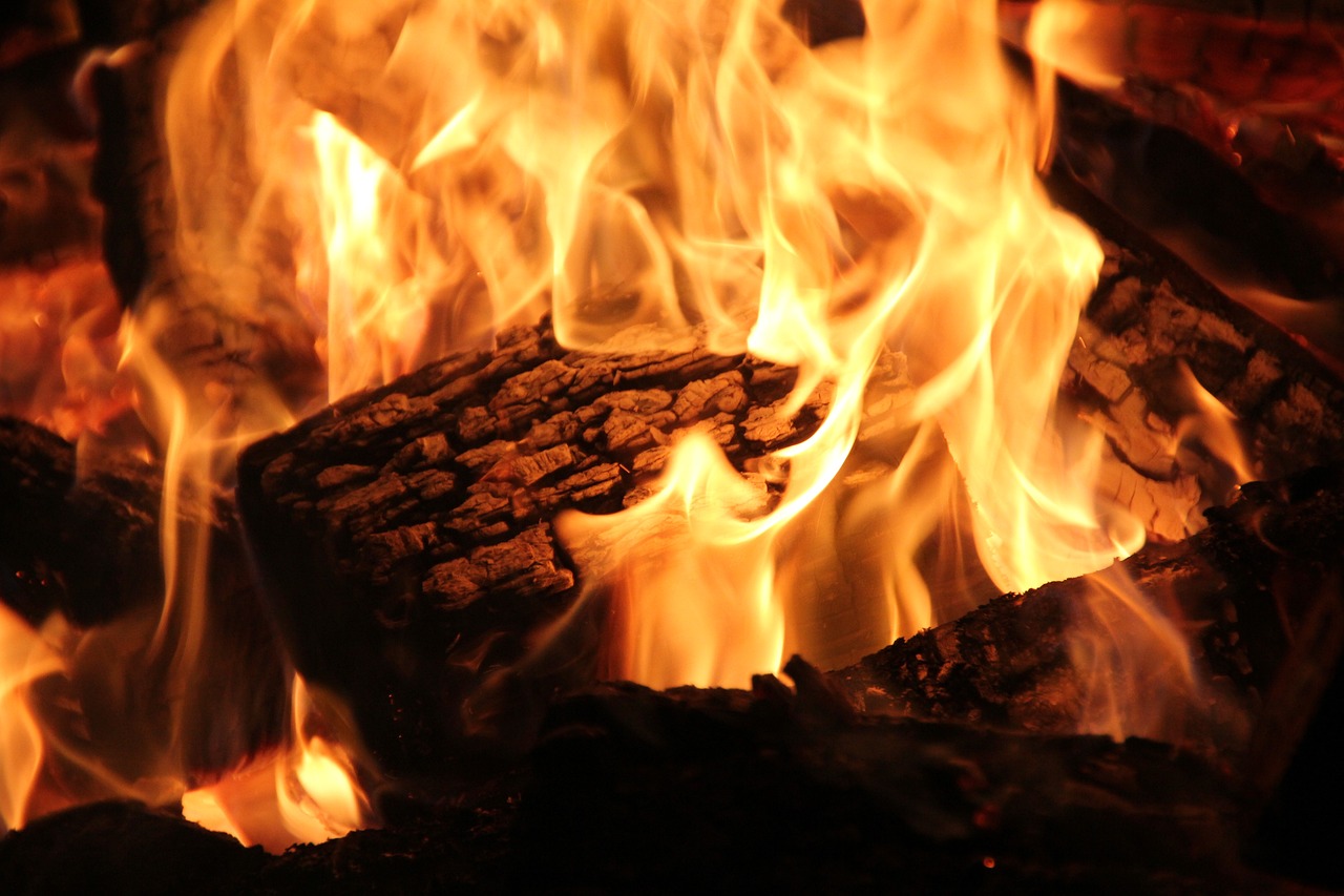 Expert Fireplace Cleaning in Rosemead, CA Professional Fireplace Cleaning Services In Rosemead California